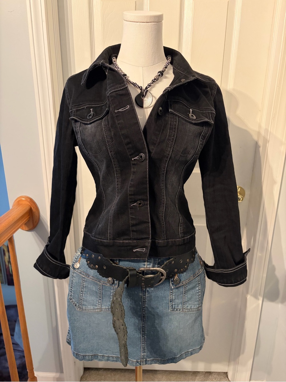 Black Women's Fitted Denim Jacket